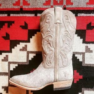 NWT Frye Bruce pull on cowboy boot